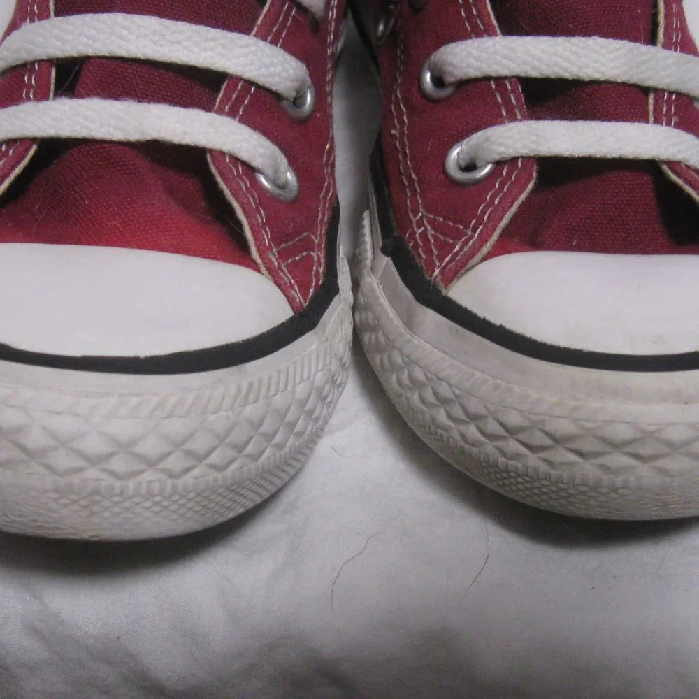 ***SOLD***Youth Converse All Star Chuck Taylor Red Canvas High Top Sneakers sz 1 - Picture 6 of 10